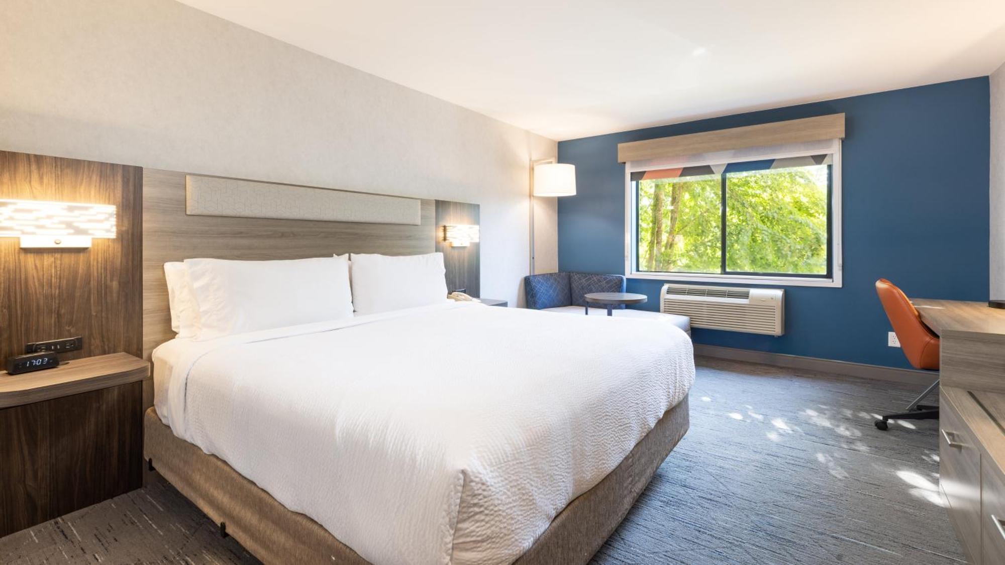 Express By Ihg Hotel