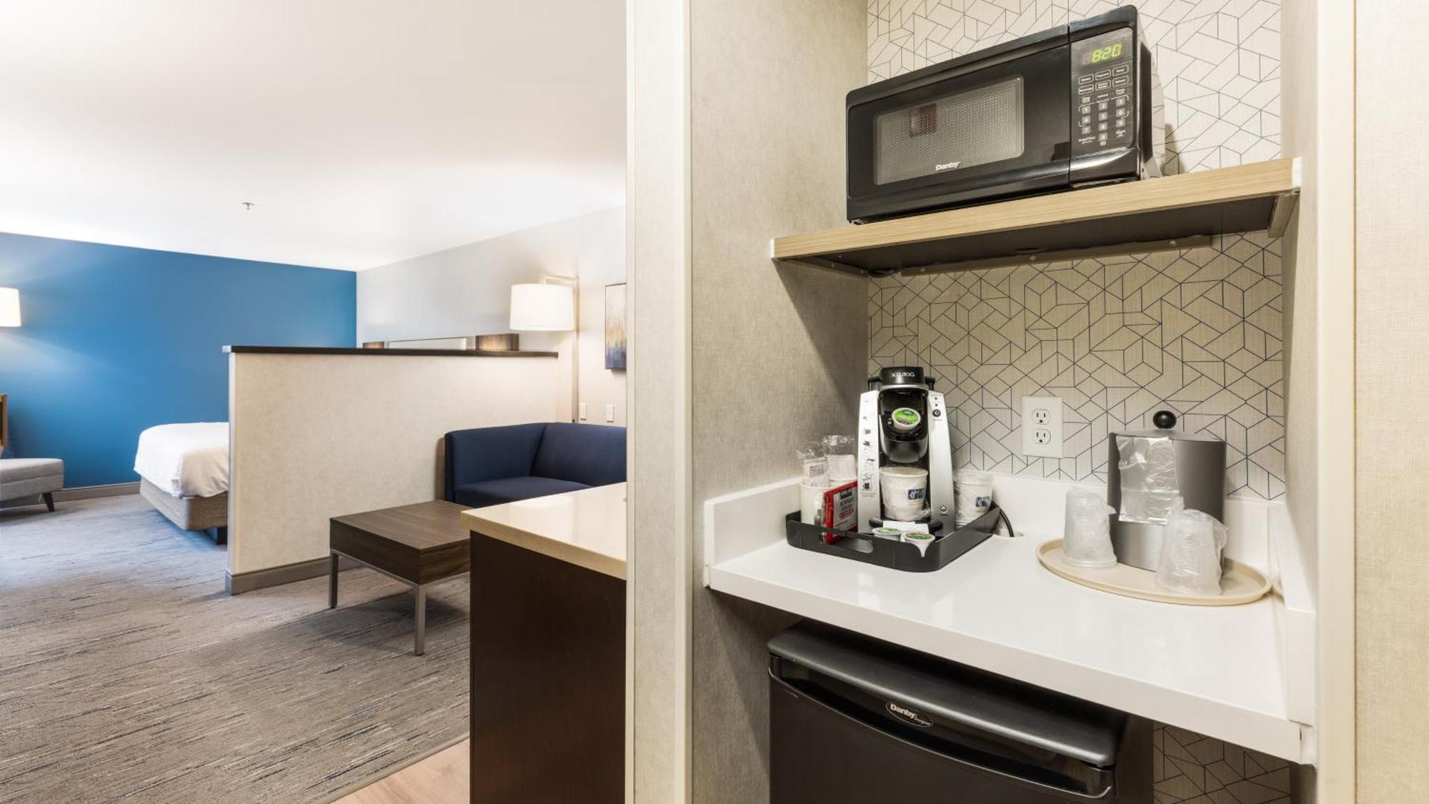Express By Ihg Hotel 2*