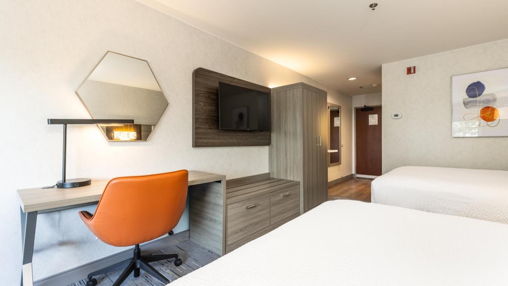 Express By Ihg Hotel